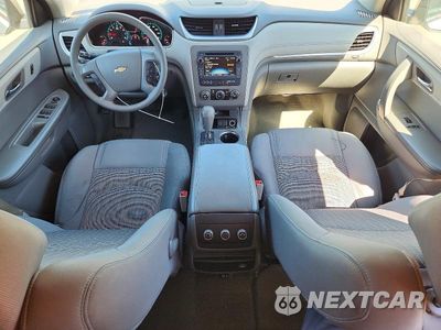 Zdjęcie 8 z 13 samochodu: 2017 CHEVROLET TRAVERSE LS VIN:1GNKRFED2HJ188109 - miniatura