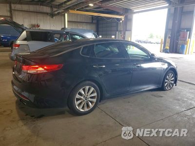 Trzecie zdjęcie samochodu z tyłu: 2016 KIA OPTIMA EX VIN:5XXGU4L37GG112416 - miniatura