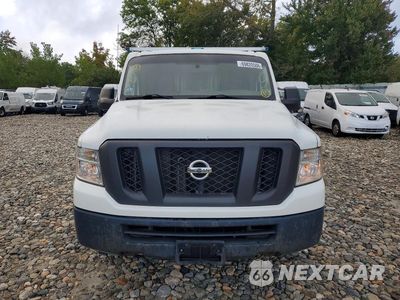 Piąte zdjęcie samochodu w środku: 2017 NISSAN NV 1500 S VIN:1N6BF0KM8HN801004 - miniatura