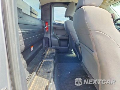 Zdjęcie 10 z 12 samochodu: 2019 TOYOTA TACOMA SR VIN:5TFRX5GN7KX153650 - miniatura