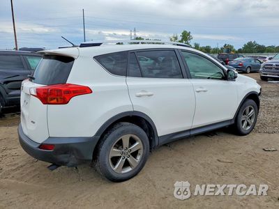 Trzecie zdjęcie samochodu z tyłu: 2015 TOYOTA RAV4 XLE VIN:JTMWFREV3FD071955 - miniatura