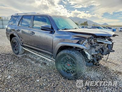 Czwarte zdjęcie samochodu z boku: 2015 TOYOTA 4RUNNER SR5 VIN:JTEBU5JR0F5245637 - miniatura