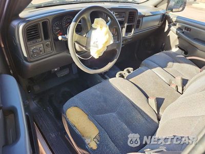Zdjęcie 8 z 13 samochodu: 2005 CHEVROLET SILVERADO K1500 VIN:1GCEK14V95Z309299 - miniatura