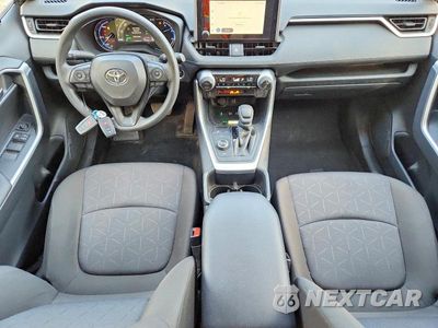 Zdjęcie 8 z 13 samochodu: 2025 TOYOTA RAV4 HYBRID XLE VIN:JTMRWRFV3SJ068495 - miniatura