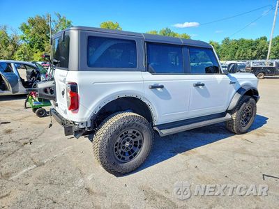 Trzecie zdjęcie samochodu z tyłu: 2025 FORD BRONCO BIG BEND VIN:1FMDE7BH1SLB73764 - miniatura