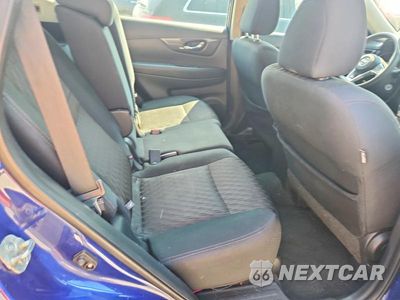 Zdjęcie 11 z 13 samochodu: 2018 NISSAN ROGUE S VIN:5N1AT2MT1JC733357 - miniatura