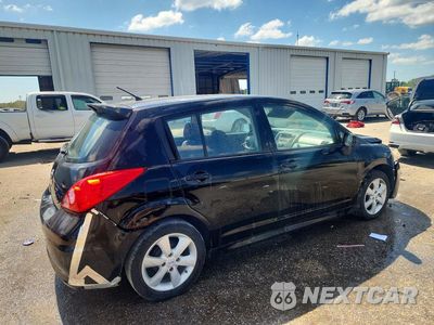 Trzecie zdjęcie samochodu z tyłu: 2012 NISSAN VERSA 1.8 S VIN:3N1BC1CP9CK260959 - miniatura