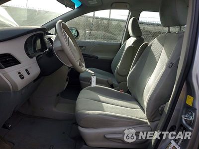 Zdjęcie 7 z 13 samochodu: 2011 TOYOTA SIENNA BASE 7-PASSENGER VIN:5TDZK3DC7BS100765 - miniatura