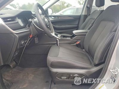Zdjęcie 7 z 13 samochodu: 2023 JEEP GRAND CHEROKEE LAREDO VIN:1C4RJHAG5P8707573 - miniatura