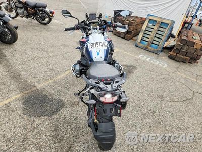 Zdjęcie 6 z 9 samochodu: 2023 BMW R 1250 GS VIN:WB10M0305P6G51647 - miniatura