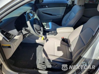 Zdjęcie 7 z 13 samochodu: 2016 HYUNDAI TUCSON SE VIN:KM8J3CA41GU130883 - miniatura