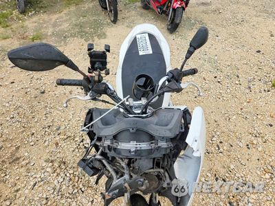 Piąte zdjęcie samochodu w środku: 2015 HONDA PCX 150 VIN:RLHKF1802FY002103 - miniatura