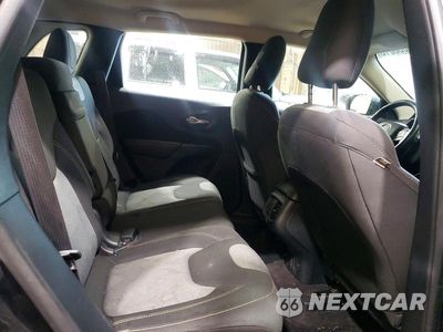 Zdjęcie 11 z 14 samochodu: 2016 JEEP CHEROKEE SPORT VIN:1C4PJMAB4GW187057 - miniatura