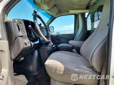 Zdjęcie 7 z 13 samochodu: 2011 GMC SAVANA G2500 VIN:1GTW7FBAXB1174007 - miniatura