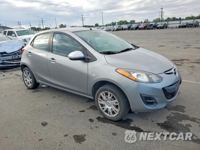 Czwarte zdjęcie samochodu z boku: 2013 MAZDA MAZDA 2 VIN:JM1DE1KZ3D0163266 - miniatura