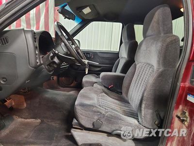 Zdjęcie 7 z 12 samochodu: 2001 CHEVROLET S TRUCK S10 VIN:1GCDT19W718136456 - miniatura
