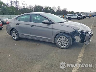 Czwarte zdjęcie samochodu z boku: 2020 HYUNDAI ELANTRA SE VIN:KMHD74LF3LU918869 - miniatura