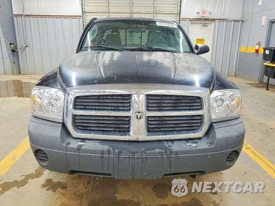 Piąte zdjęcie samochodu w środku: 2005 DODGE DAKOTA ST VIN:1D7HE22K85S271310 - miniatura