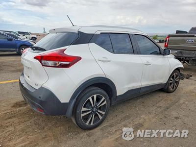 Trzecie zdjęcie samochodu z tyłu: 2020 NISSAN KICKS SV VIN:3N1CP5CV1LL522028 - miniatura