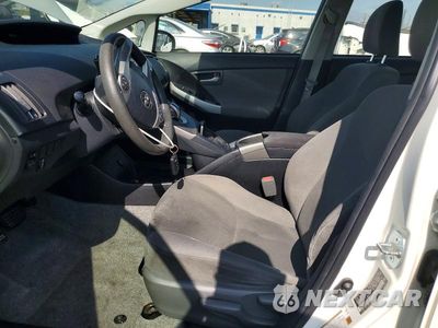 Zdjęcie 7 z 12 samochodu: 2014 TOYOTA PRIUS TWO VIN:JTDKN3DU1E1780410 - miniatura