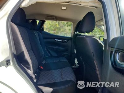 Zdjęcie 11 z 13 samochodu: 2017 NISSAN ROGUE SPORT SV VIN:JN1BJ1CR7HW114501 - miniatura