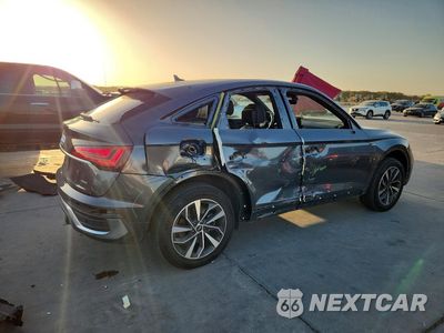 Trzecie zdjęcie samochodu z tyłu: 2022 AUDI Q5 SPORTBACK PREMIUM 45 VIN:WA14AAFY4N2089563 - miniatura