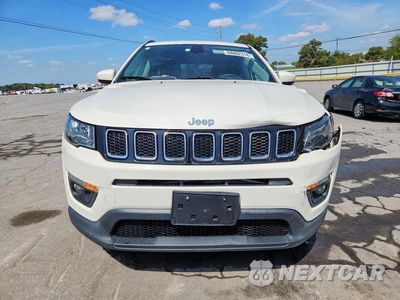 Piąte zdjęcie samochodu w środku: 2018 JEEP COMPASS LATITUDE VIN:3C4NJDBB7JT192532 - miniatura