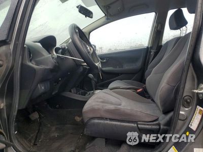 Zdjęcie 7 z 13 samochodu: 2013 HONDA FIT EX VIN:JHMGE8H34DC081195 - miniatura
