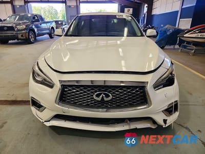 Piąte zdjęcie samochodu w środku: 2018 INFINITI Q50 3.0T LUXE VIN:JN1EV7AP2JM362100 - miniatura