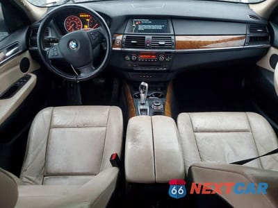 Zdjęcie 8 z 13 samochodu: 2013 BMW X5 XDRIVE35I VIN:5UXZV4C56D0G51082 - miniatura