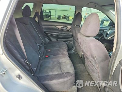 Zdjęcie 11 z 13 samochodu: 2016 NISSAN ROGUE S VIN:JN8AT2MT6GW012256 - miniatura