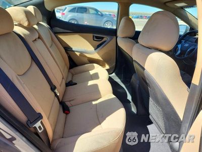 Zdjęcie 10 z 13 samochodu: 2013 HYUNDAI ELANTRA GLS VIN:5NPDH4AE4DH402575 - miniatura