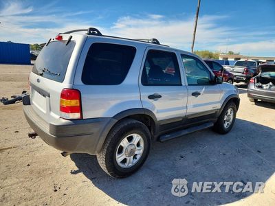 Trzecie zdjęcie samochodu z tyłu: 2002 FORD ESCAPE XLT VIN:1FMCU04192KD66109 - miniatura