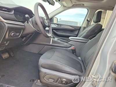 Zdjęcie 7 z 14 samochodu: 2023 JEEP GRAND CHEROKEE LAREDO VIN:1C4RJHAG0P8910922 - miniatura