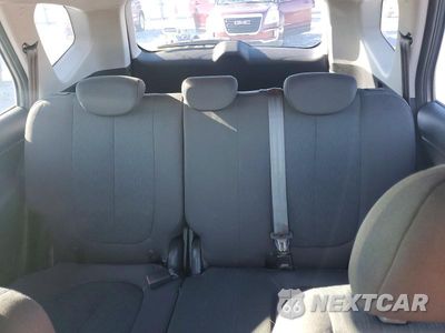 Zdjęcie 10 z 13 samochodu: 2009 KIA RONDO BASE VIN:KNAFG528997264566 - miniatura