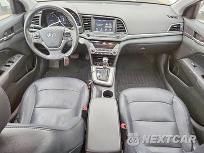 Zdjęcie 8 z 12 samochodu: 2018 HYUNDAI ELANTRA VALUE EDITION VIN:5NPD84LF4JH388291 - miniatura