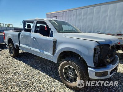Czwarte zdjęcie samochodu z boku: 2026 FORD F350 SUPER DUTY VIN:1FT8W3BM0TEE15667 - miniatura