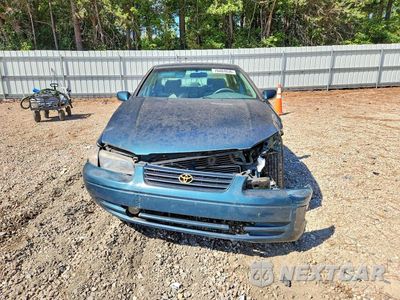 Piąte zdjęcie samochodu w środku: 1998 TOYOTA CAMRY LE VIN:4T1BG28K8WU262514 - miniatura