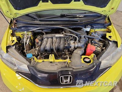Zdjęcie 12 z 13 samochodu: 2016 HONDA FIT EX VIN:JHMGK5H73GX041424 - miniatura