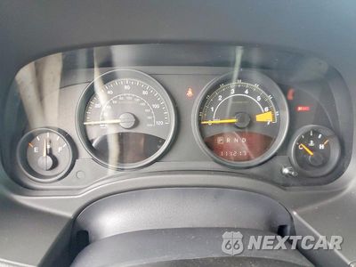 Zdjęcie 9 z 12 samochodu: 2014 JEEP PATRIOT LATITUDE VIN:1C4NJPFA2ED503251 - miniatura