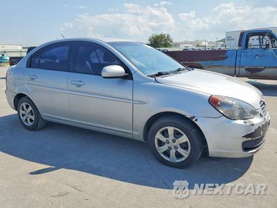 Czwarte zdjęcie samochodu z boku: 2011 HYUNDAI ACCENT GLS VIN:KMHCN4AC6BU610023 - miniatura
