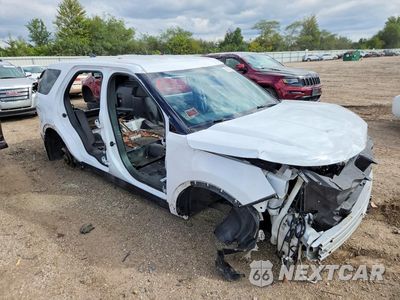 Czwarte zdjęcie samochodu z boku: 2019 FORD EXPLORER POLICE INTERCEPTOR VIN:1FM5K8AR6KGA12977 - miniatura