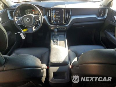 Zdjęcie 8 z 13 samochodu: 2018 VOLVO XC60 T5 MOMENTUM VIN:YV4102RK0J1062849 - miniatura