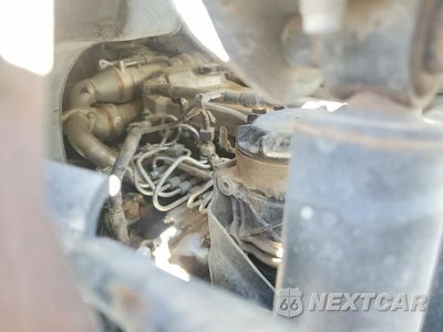 Zdjęcie 11 z 12 samochodu: 2010 NISSAN DIESEL UD2000 VIN:JNAMB81H3AAE80101 - miniatura