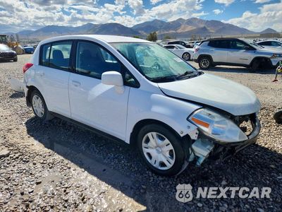 Czwarte zdjęcie samochodu z boku: 2012 NISSAN VERSA 1.8 S VIN:3N1BC1CP9CK237519 - miniatura
