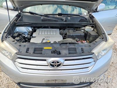 Zdjęcie 12 z 13 samochodu: 2012 TOYOTA HIGHLANDER BASE VIN:5TDBK3EH5CS094266 - miniatura