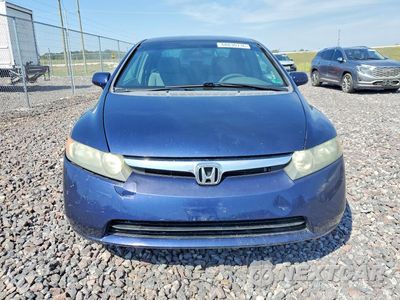 Piąte zdjęcie samochodu w środku: 2008 HONDA CIVIC LX VIN:1HGFA16508L104385 - miniatura