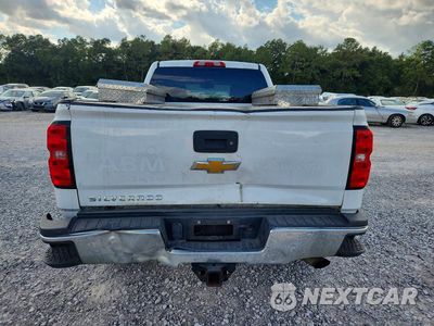 Zdjęcie 6 z 12 samochodu: 2017 CHEVROLET SILVERADO C2500 HEAVY DUTY VIN:1GC2CUEG0HZ402993 - miniatura