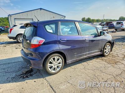 Trzecie zdjęcie samochodu z tyłu: 2010 HONDA FIT SPORT VIN:JHMGE8H49AC031946 - miniatura