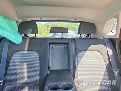 Zdjęcie 10 z 13 samochodu: 2020 HYUNDAI KONA SEL VIN:KM8K2CAA8LU526414 - miniatura